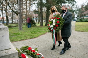 Koszorúzás - Forgó János, Nagy Réka